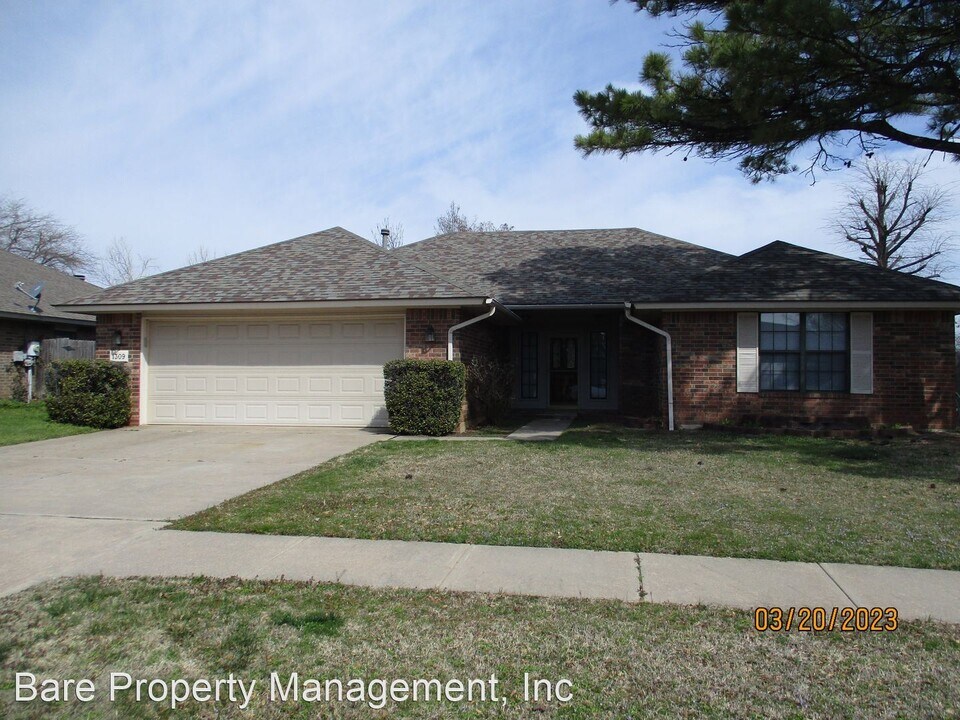 1309 Newbury Dr Photo