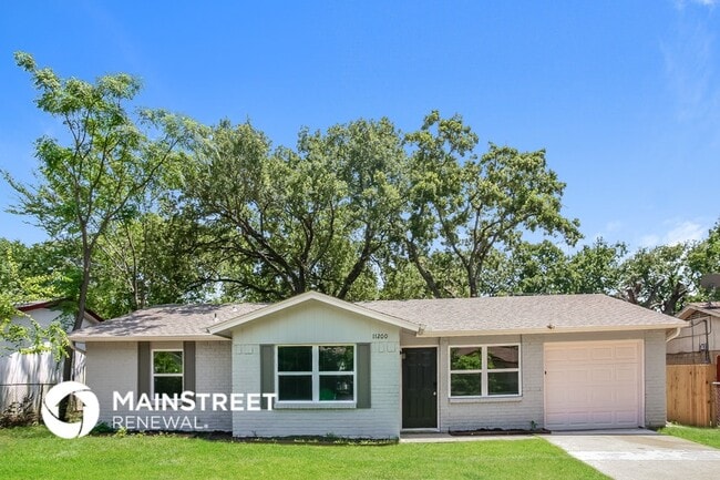 property at 11200 Tracey Dr