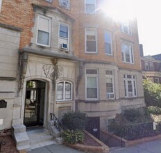 17 Fairbanks St in Brookline, MA - Foto de edificio - Building Photo