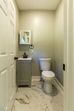 912 S 8th St in Camden, NJ - Building Photo - Building Photo