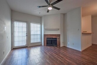 4800 W Lovers Ln in Dallas, TX - Building Photo - Building Photo