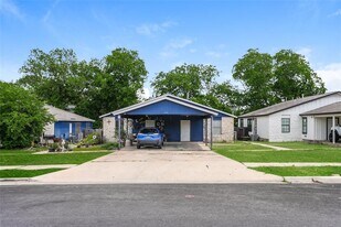6801 Stonleigh Pl in Austin, TX - Building Photo