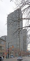 Pacific Place Landmark II in Vancouver, BC - Building Photo