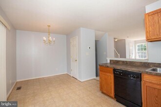 128 Pony Cir in Martinsburg, WV - Building Photo - Building Photo