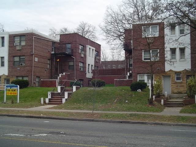 343-353 Park Ave in East Orange, NJ - Foto de edificio - Building Photo