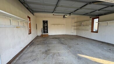 4679 Barrington Dr, Unit 4679 Barrington Drive in Springfield, IL - Foto de edificio - Building Photo