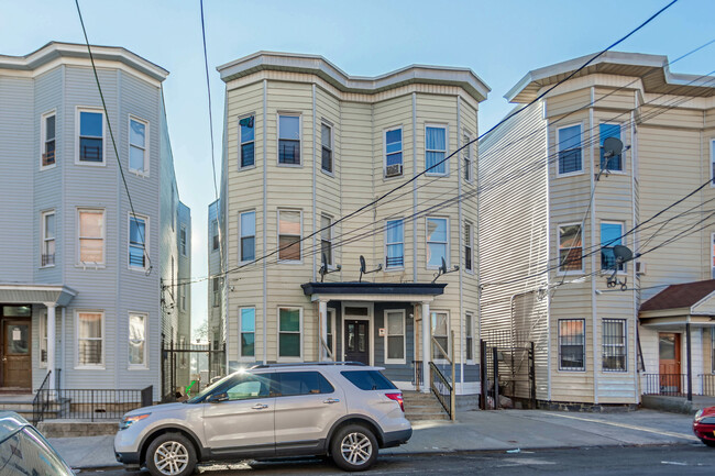 42 Morningside Ave in Yonkers, NY - Building Photo - Building Photo