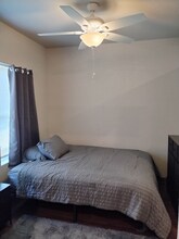 5833 Homewood Dr in Fort Wayne, IN - Foto de edificio - Building Photo