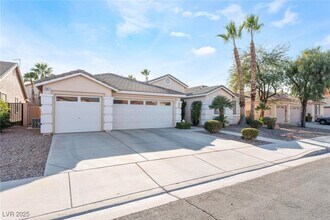 2267 Alanhurst Dr in Henderson, NV - Building Photo - Building Photo