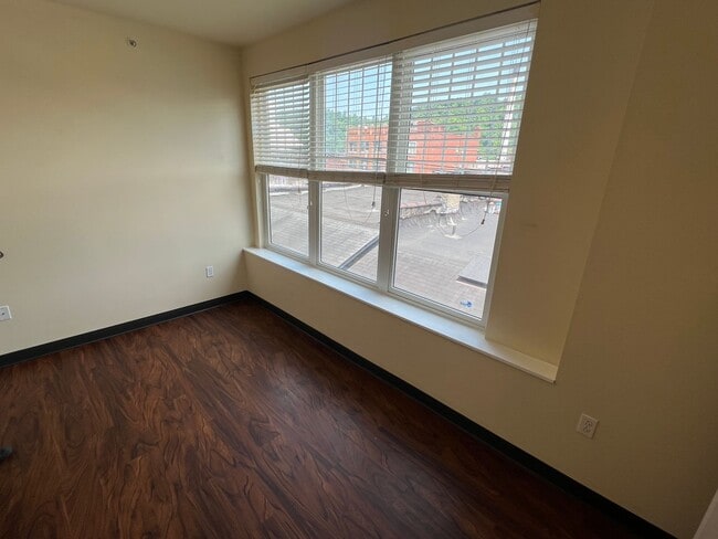 401 Schoonmaker Ave in Monessen, PA - Building Photo - Building Photo