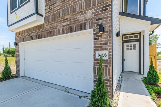 property at 14906 Eagle feather ct.