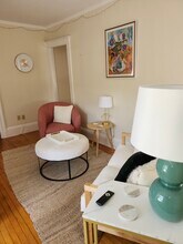 15 Bemis Rd, Unit Apt #1 in Wellesley, MA - Building Photo - Building Photo