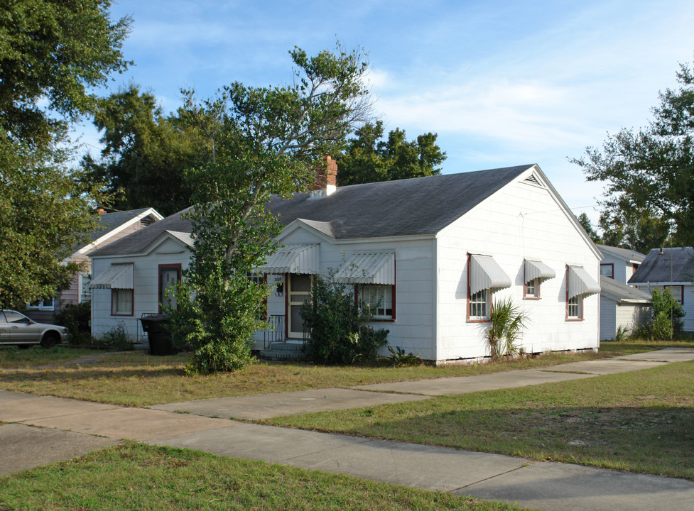 2007 W Garden St in Pensacola, FL - Foto de edificio