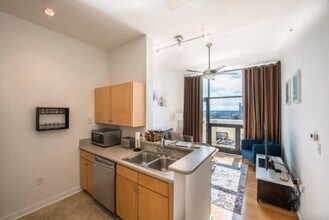 715 N Church St in Charlotte, NC - Foto de edificio - Building Photo