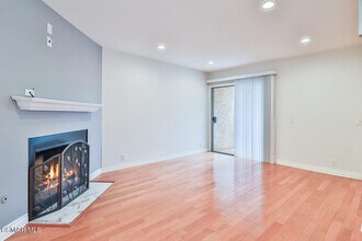 18411 Hatteras St in Los Angeles, CA - Building Photo - Building Photo
