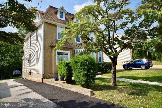 property at 112 S Scott Ave