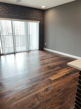 1733 Massachusetts St in Lawrence, KS - Building Photo - Building Photo