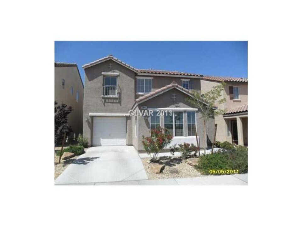 5846 W Agate Ave in Las Vegas, NV - Building Photo