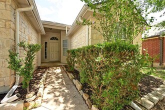 14512 Hartsmith Dr in Austin, TX - Building Photo - Building Photo