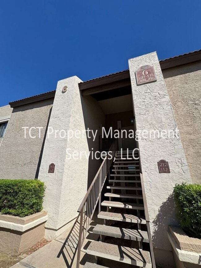 property at 2146 W Isabella Ave