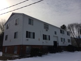115 John A Dunn Memorial Dr in Rockland, MA - Building Photo