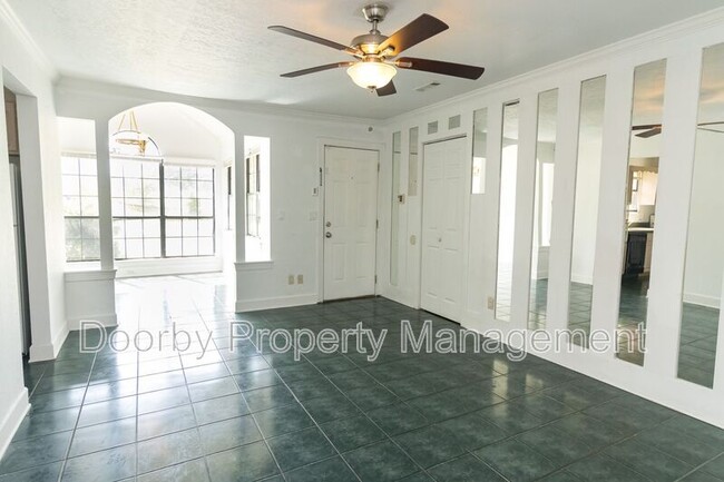 5102 TN-58 in Chattanooga, TN - Building Photo - Building Photo