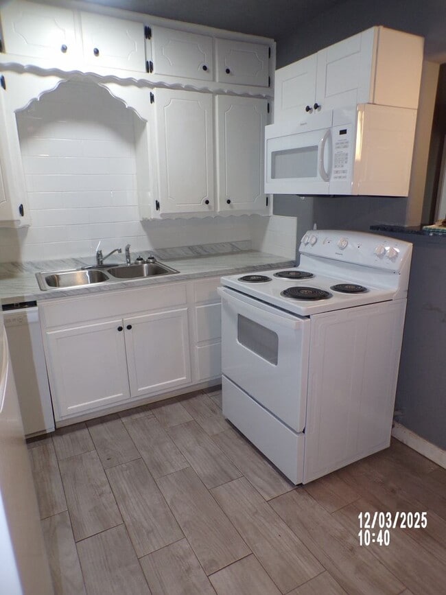 206 SW 24th St in Lawton, OK - Building Photo - Building Photo