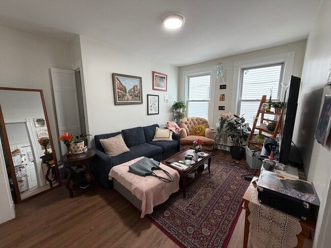25 Linden St