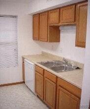455 Ponderosa Ave in O'Fallon, IL - Building Photo - Building Photo