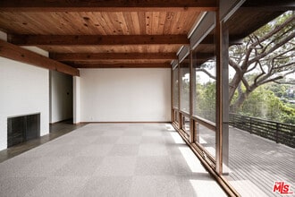 2020 Mayview Dr in Los Angeles, CA - Building Photo - Building Photo