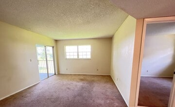 458 Fairways Cir in Ocala, FL - Building Photo - Building Photo
