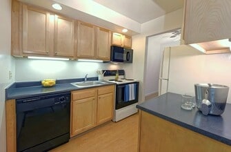 Imperial South in Rochester, NY - Foto de edificio - Building Photo