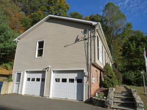 15 Hayestown Heights in Danbury, CT - Building Photo - Building Photo
