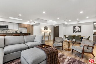 4806 Sylmar Ave in Los Angeles, CA - Building Photo - Building Photo