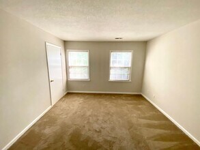 4720 Old Lantern Way in Charlotte, NC - Building Photo - Building Photo