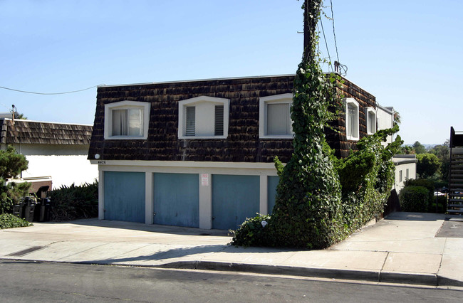 4426 Temecula St in San Diego, CA - Foto de edificio - Building Photo