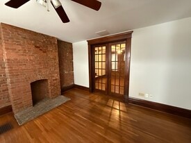 1360 S High St in Columbus, OH - Building Photo