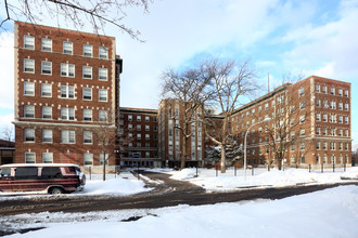 Beth-Anne Residences in Chicago, IL - Building Photo - Building Photo