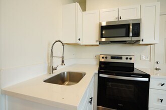 241 E Etiwanda Ave in Rialto, CA - Building Photo - Building Photo