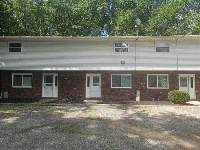 property at 909 Chapel Rd