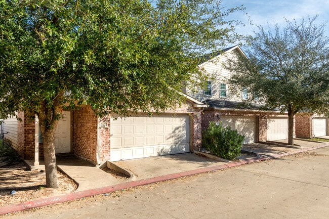 Palm Trace Homes in Houston, TX - Building Photo - Building Photo