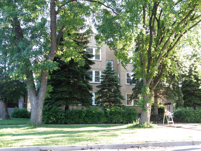 4400-4402 W Parker Ave in Chicago, IL - Foto de edificio - Building Photo