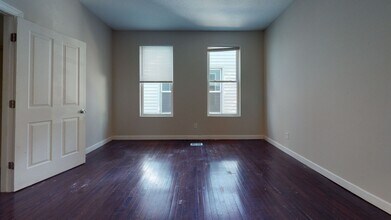 520 12th Ave SE in Minneapolis, MN - Building Photo - Building Photo