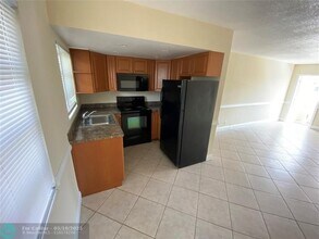 3901 NE 21st Ave in Fort Lauderdale, FL - Building Photo - Building Photo
