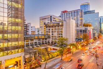 The Residences at 850 Burrard in Vancouver, BC - Building Photo - Building Photo