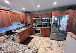 43 Polohina Ln in Lahaina, HI - Building Photo - Building Photo