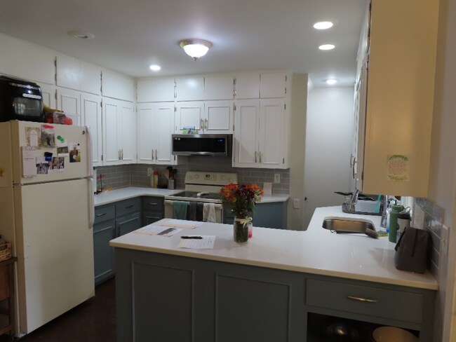 2940 Okemos Dr SE-Unit -2940 in Grand Rapids, MI - Building Photo - Building Photo