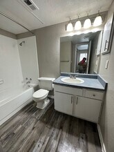 1201 Park Vista Dr in Arlington, TX - Building Photo - Building Photo