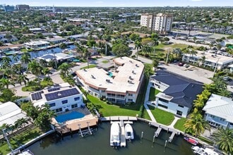 2201 SE 9th St in Pompano Beach, FL - Building Photo - Building Photo