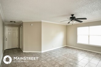 3183 Beacon Field Dr in San Antonio, TX - Building Photo - Building Photo